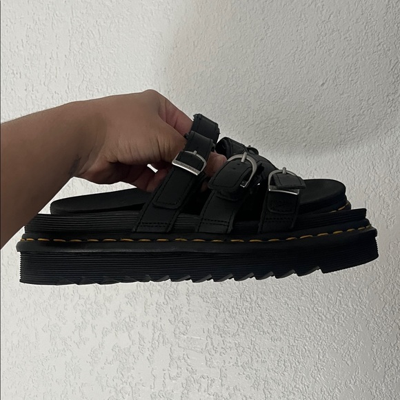 Womans Doc Martin Blaire Slide Sandals, Like New! 11 (43). - Picture 5 of 9